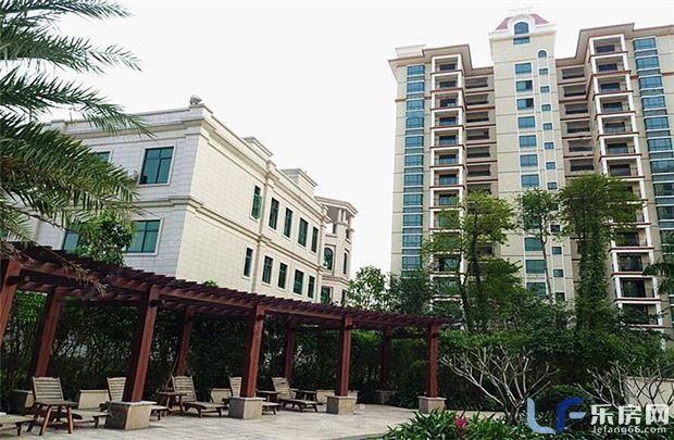 天际名城园林实景